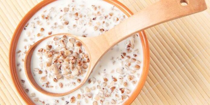 Dieta con trigo sarraceno y leche.
